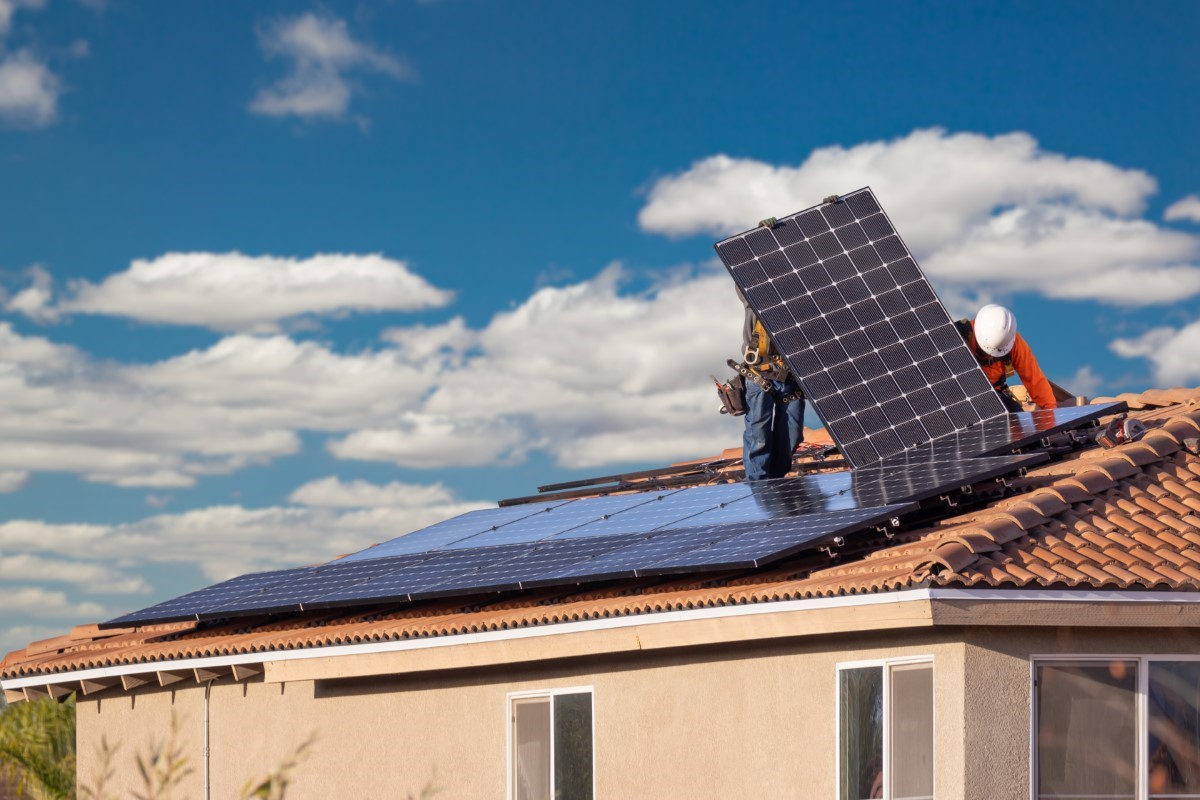 création de panneaux solaires